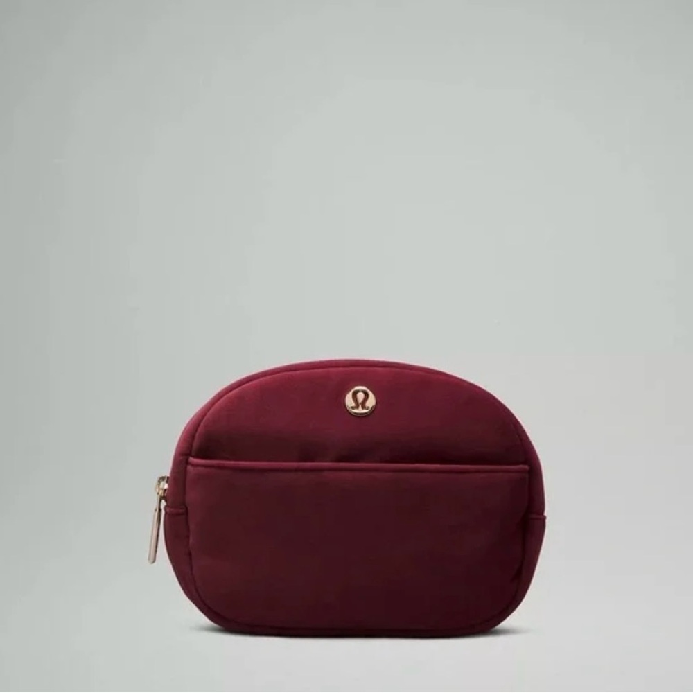 Lululemon Go Getter mini Velour bag